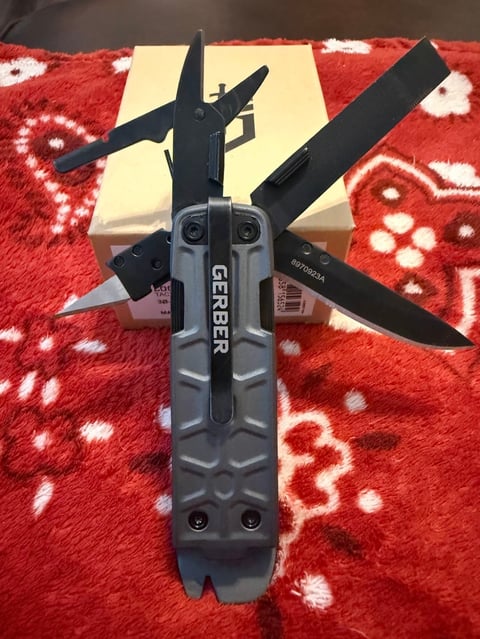 Gerber Lockdown Pry open